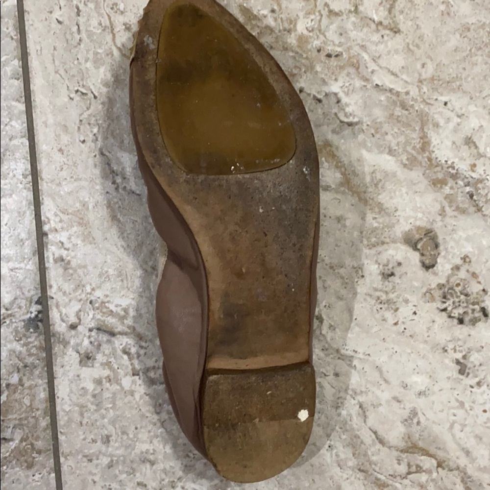 Flats - Picture 4 of 4